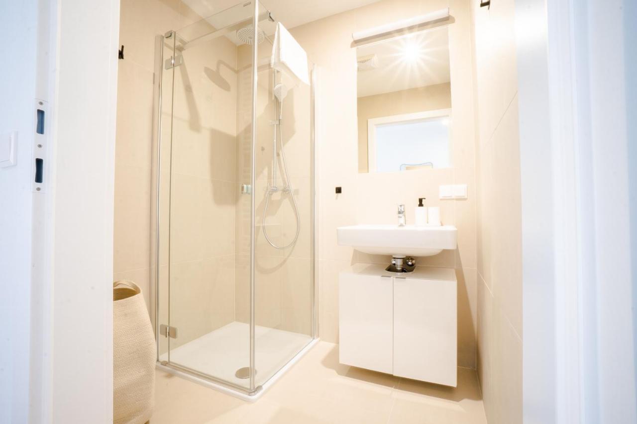 Orestaliving - Penthouse With Private Terrace Wina Bagian luar foto